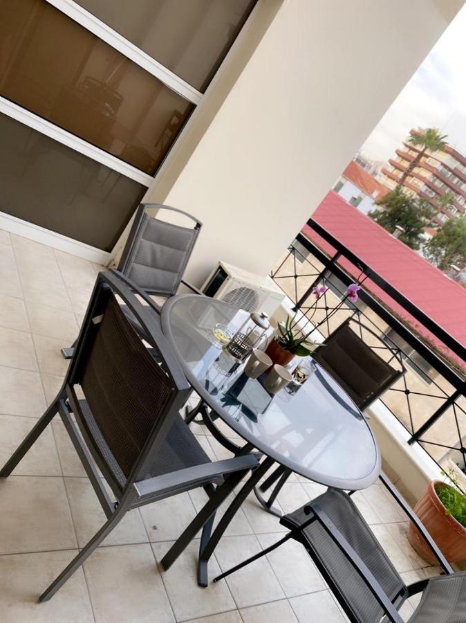 Larnaca Beach Apartment ภายนอก รูปภาพ