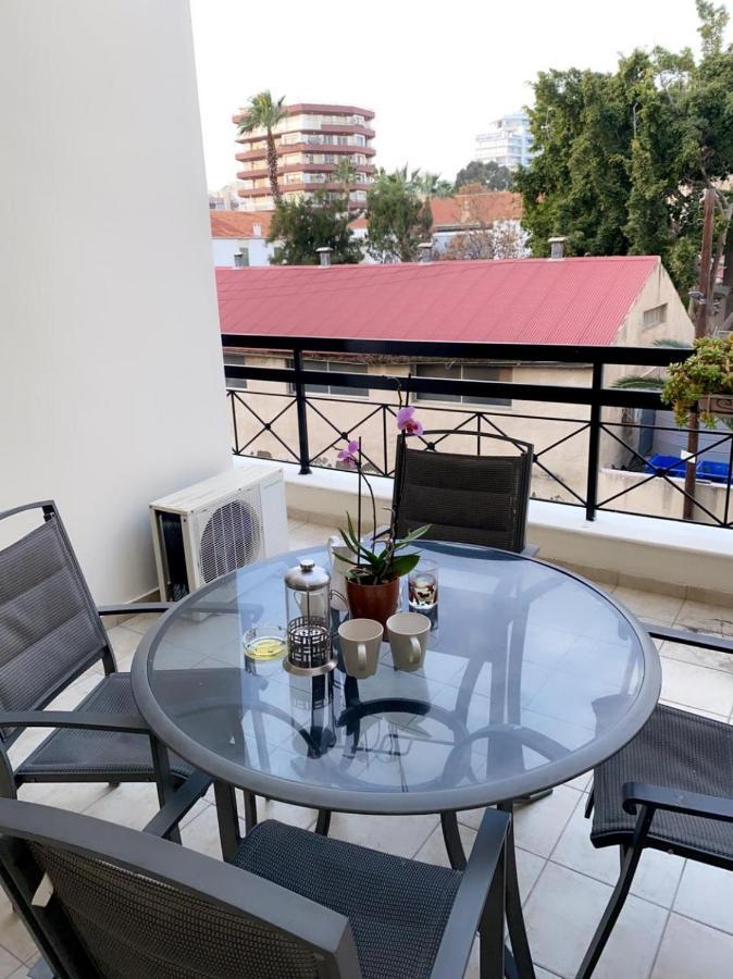 Larnaca Beach Apartment ภายนอก รูปภาพ